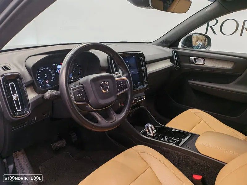 Volvo XC 40 2.0 D3 Inscription Geartronic — fotografia 6