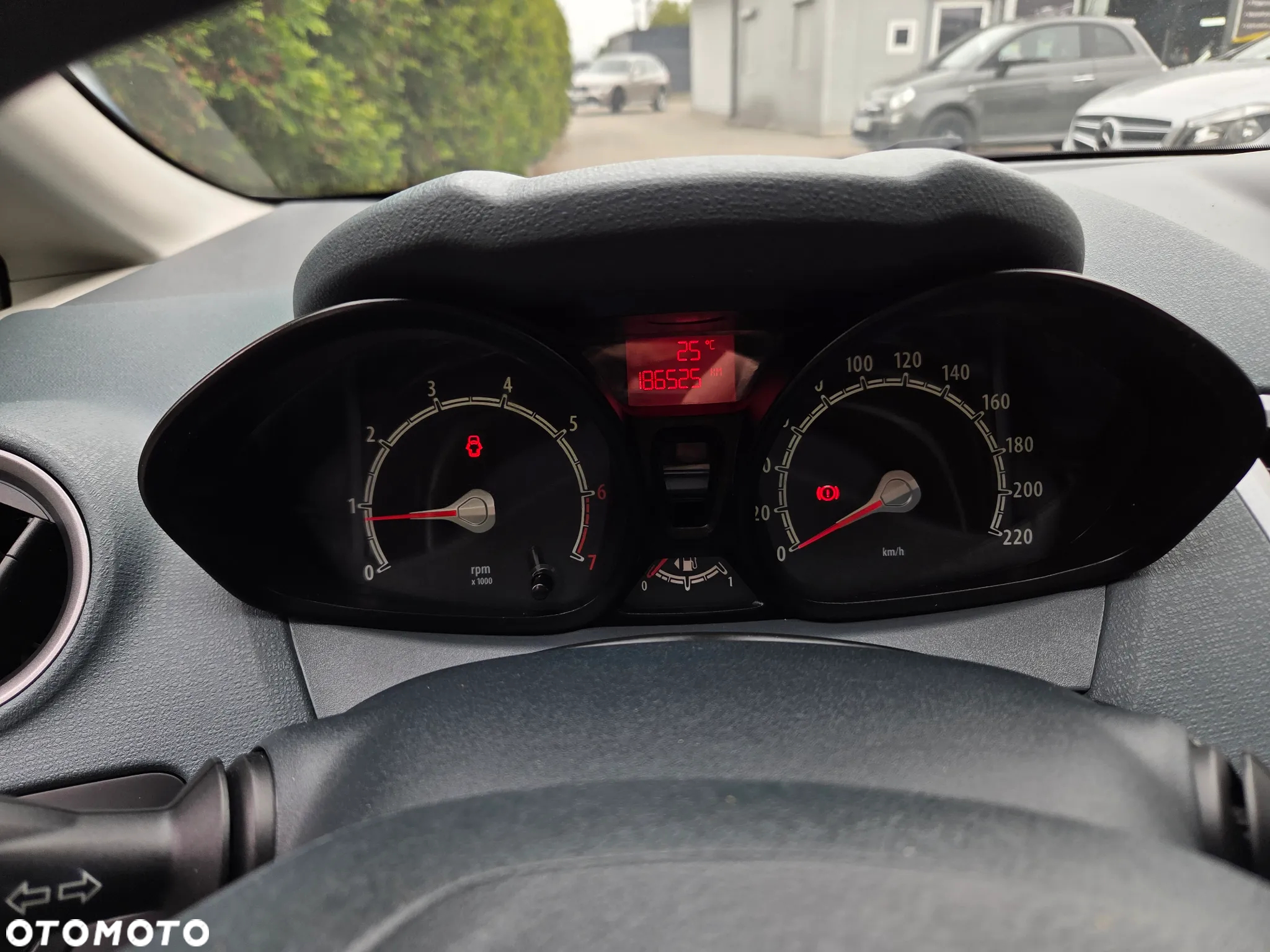 Ford Fiesta 1.25 Ambiente - 23
