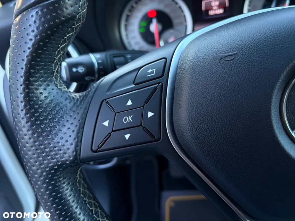 Mercedes-Benz Klasa A 200 (BlueEFFICIENCY) Urban - 23