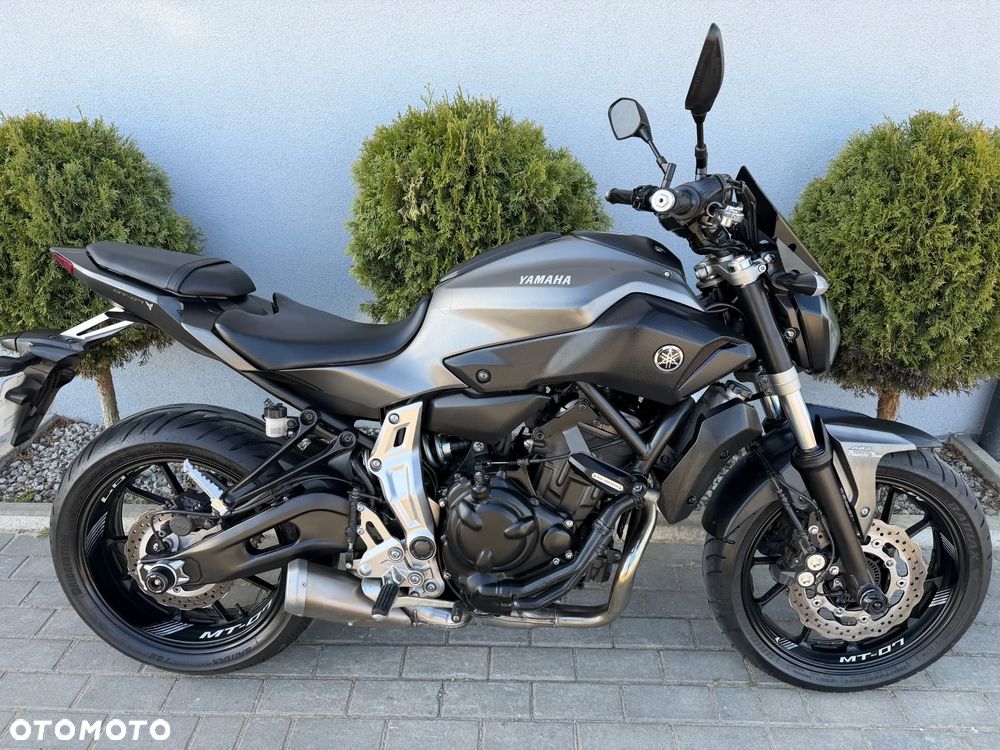 Yamaha MT - 2