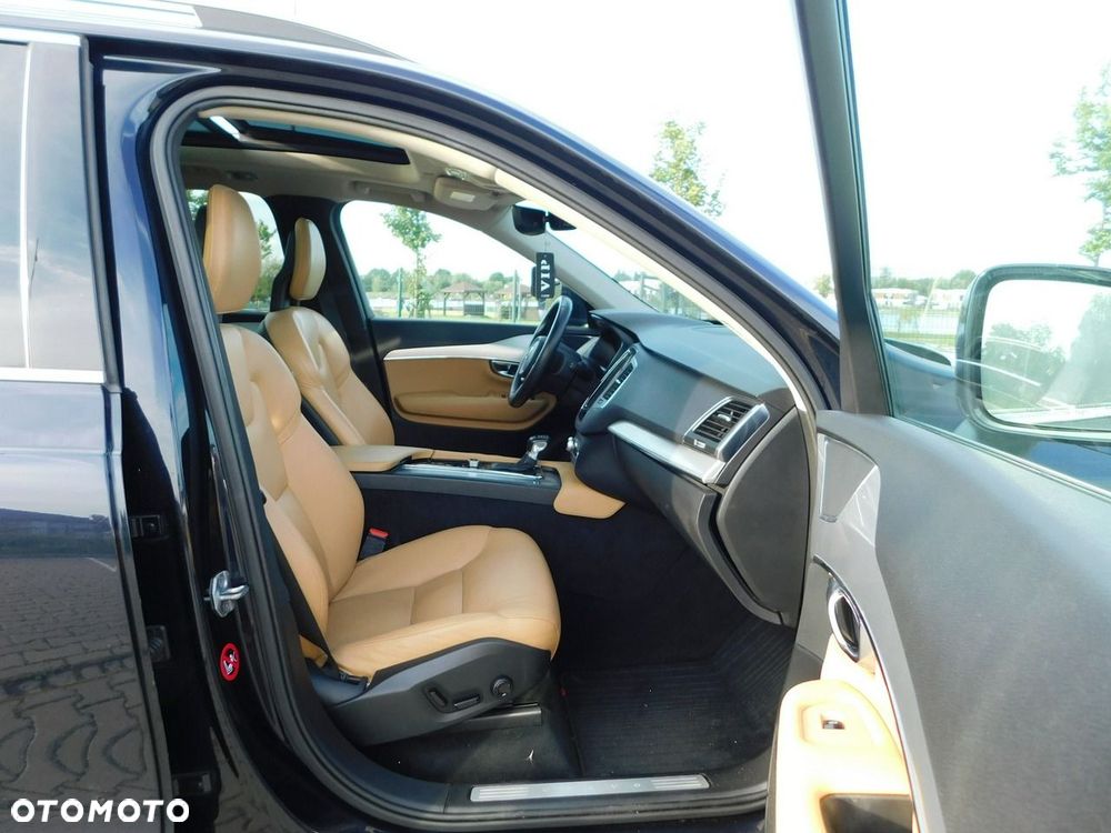 Volvo XC 90 T6 AWD Momentum 7os - 8