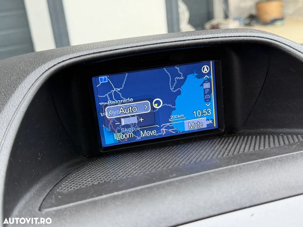 Ford TRANSIT CUSTOM L1H1 VAN - 24