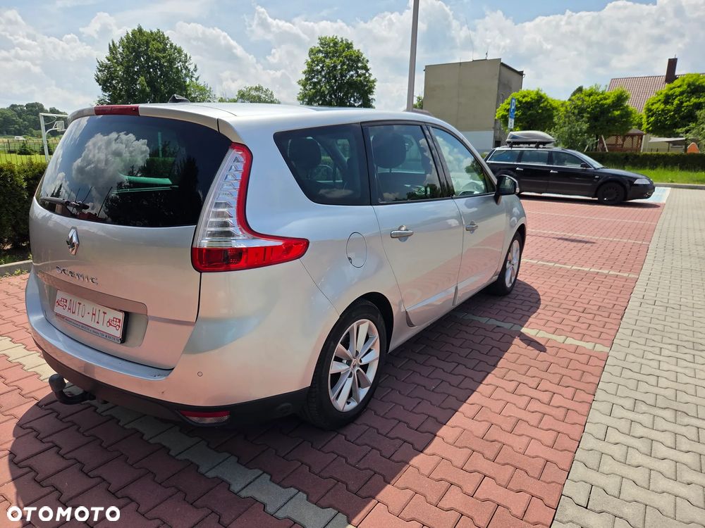 Renault Scenic 1.6 16V 110 LIMITED - 9