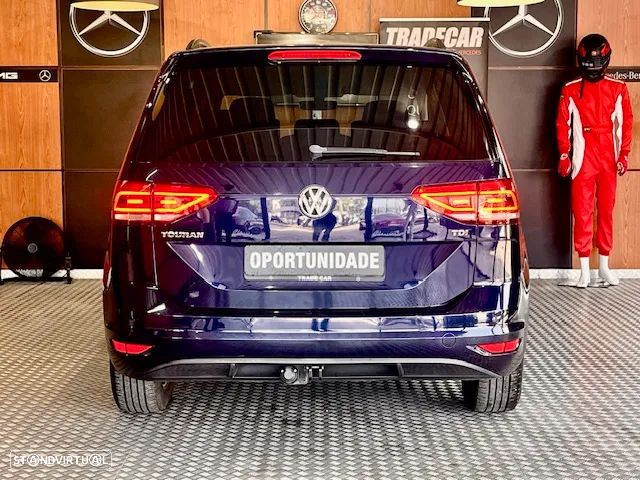 VW Touran 1.6 TDI Confortline - 11