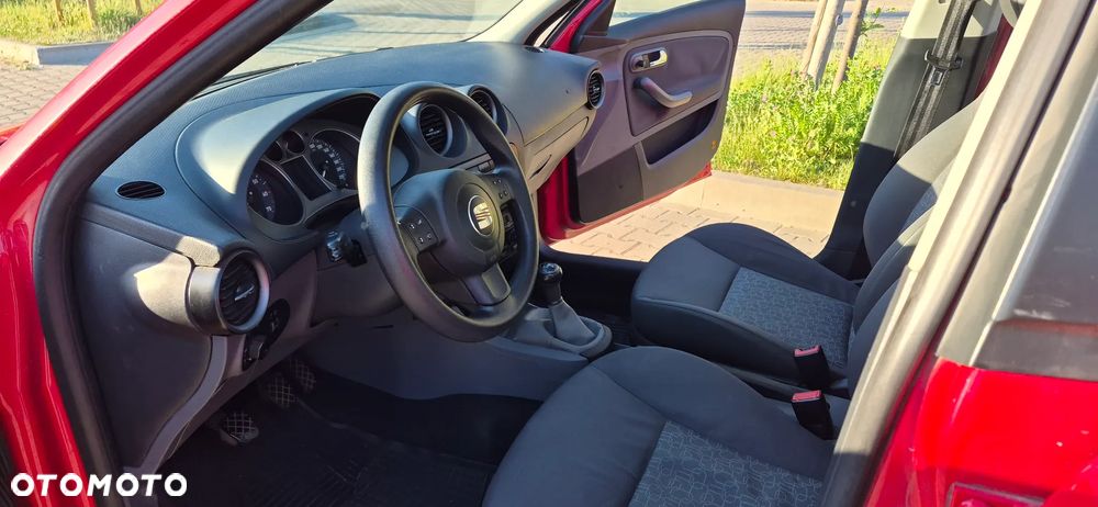 Seat Ibiza 1.4 16V Stylance - 8