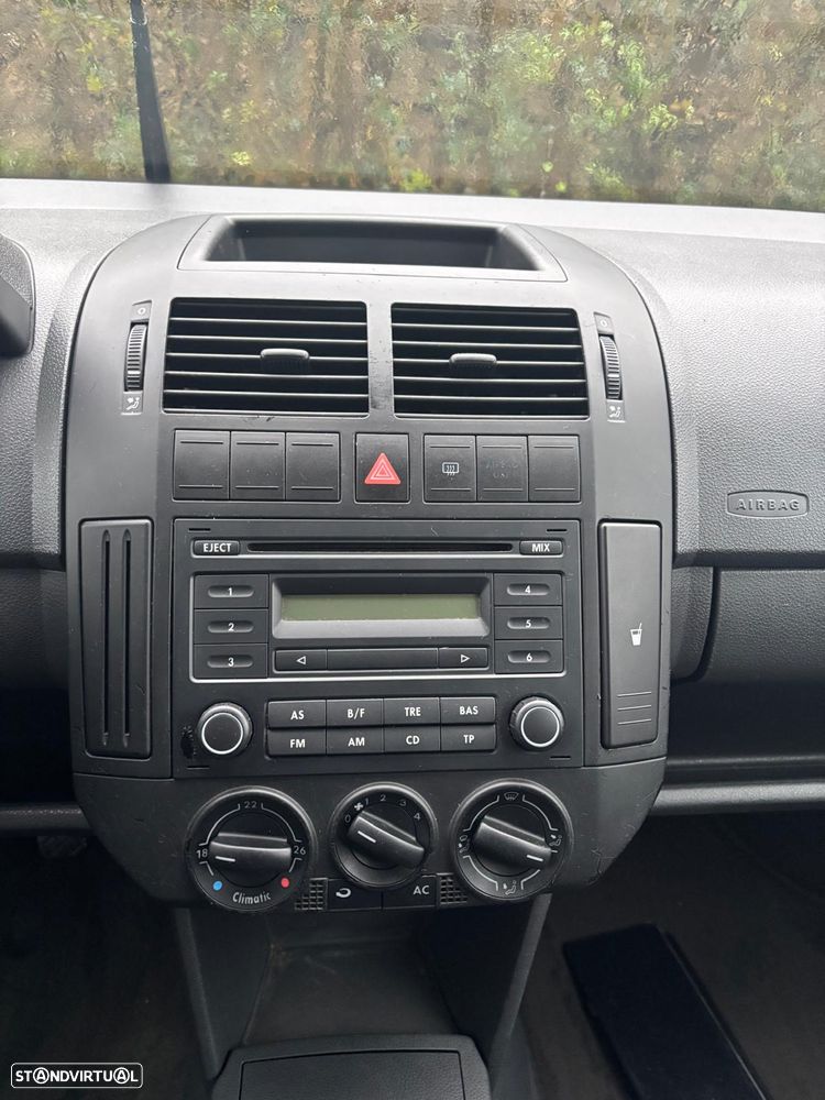 VW Polo 1.2 Conceptline - 9