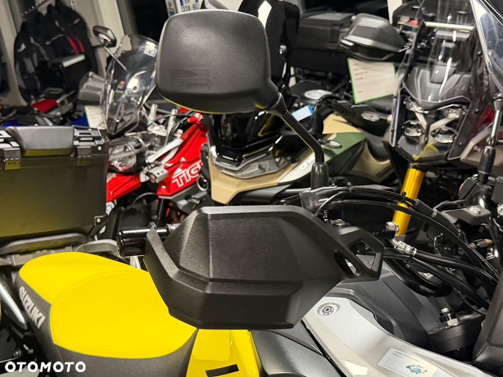 Suzuki V-STROM - 20