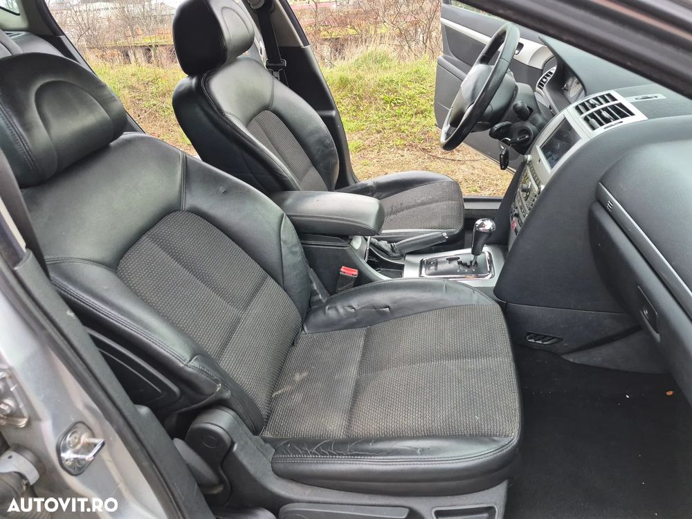 Peugeot 407 2.0HDi ST Sport FAP Aut - 17