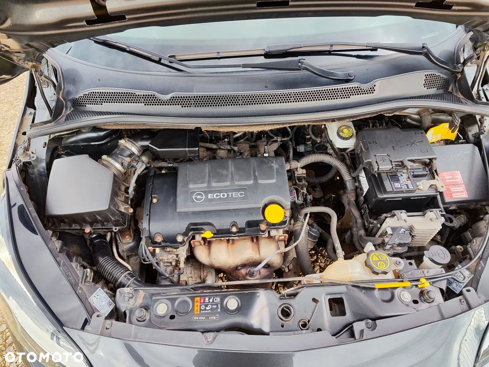 Opel Corsa 1.4 Innovation - 26