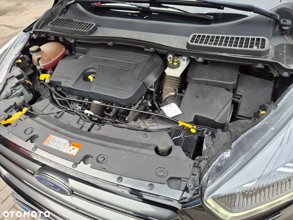 Ford Kuga 2.0 TDCi 4x4 ST-Line - 41