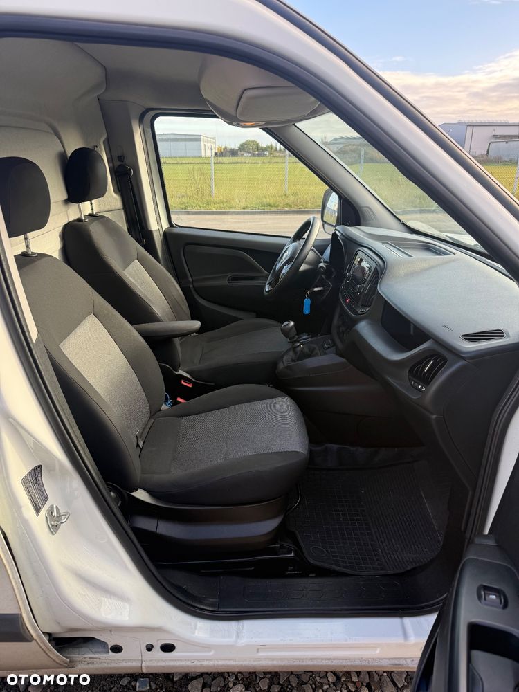 Fiat DOBLO L1H1, gwarancja, 1.6-105km,serwisowany, klima,tempomat, czujniki pdc - 6