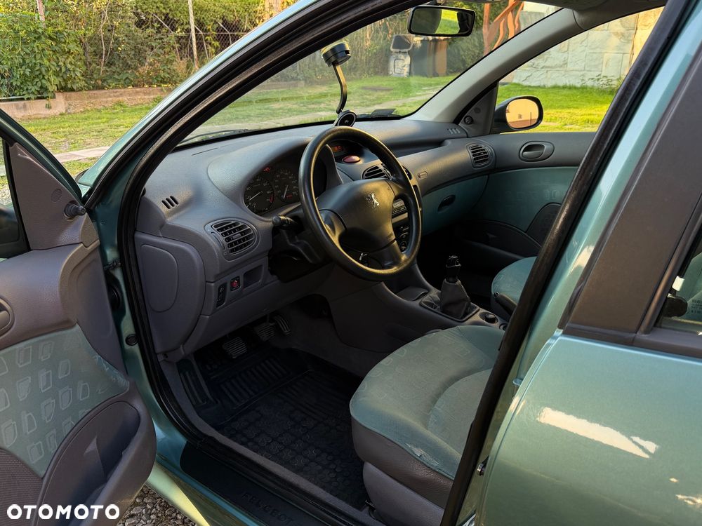 Peugeot 206 1.4 XT - 8