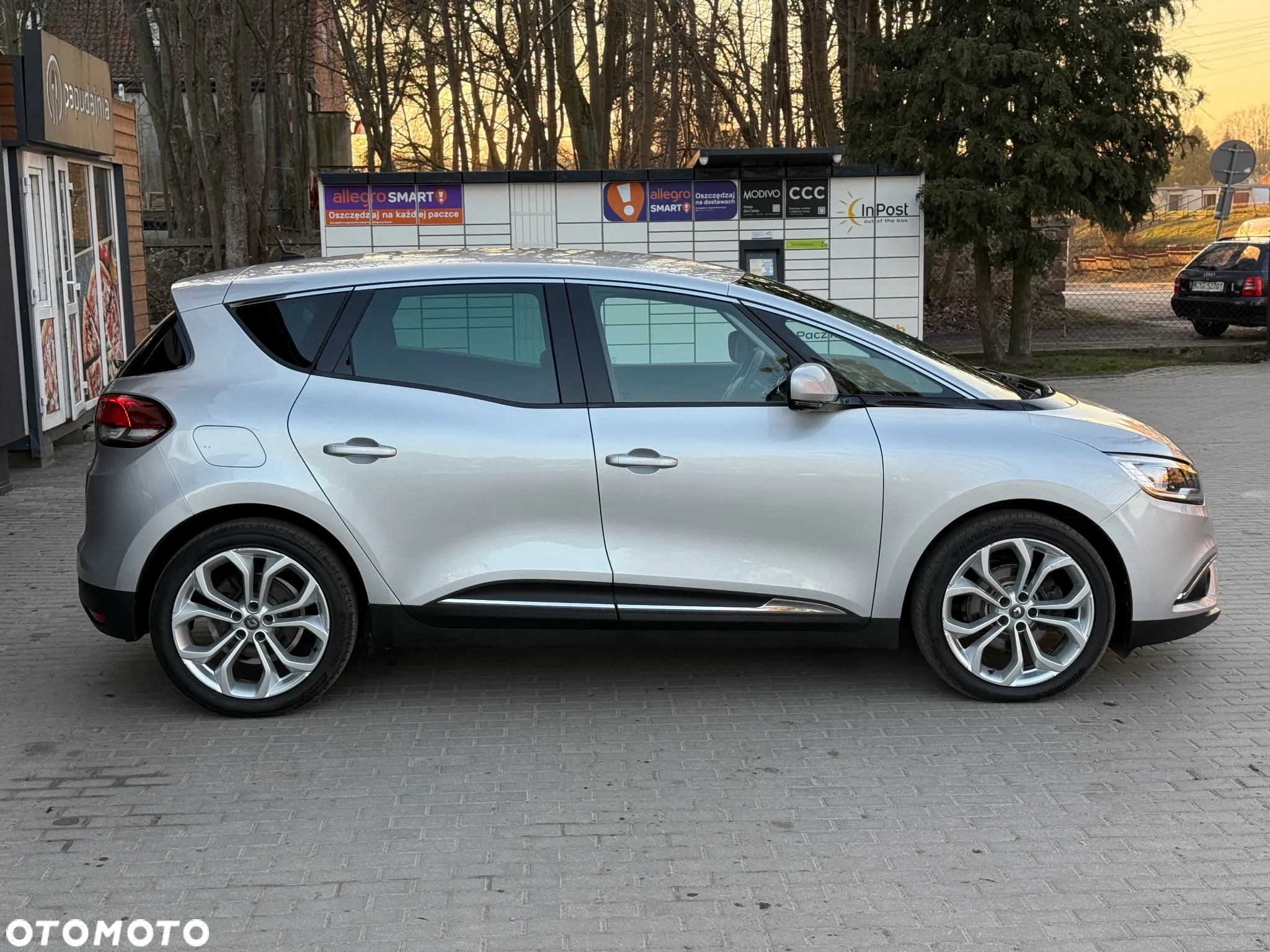 Renault Scenic 1.7 Blue dCi Zen - 8