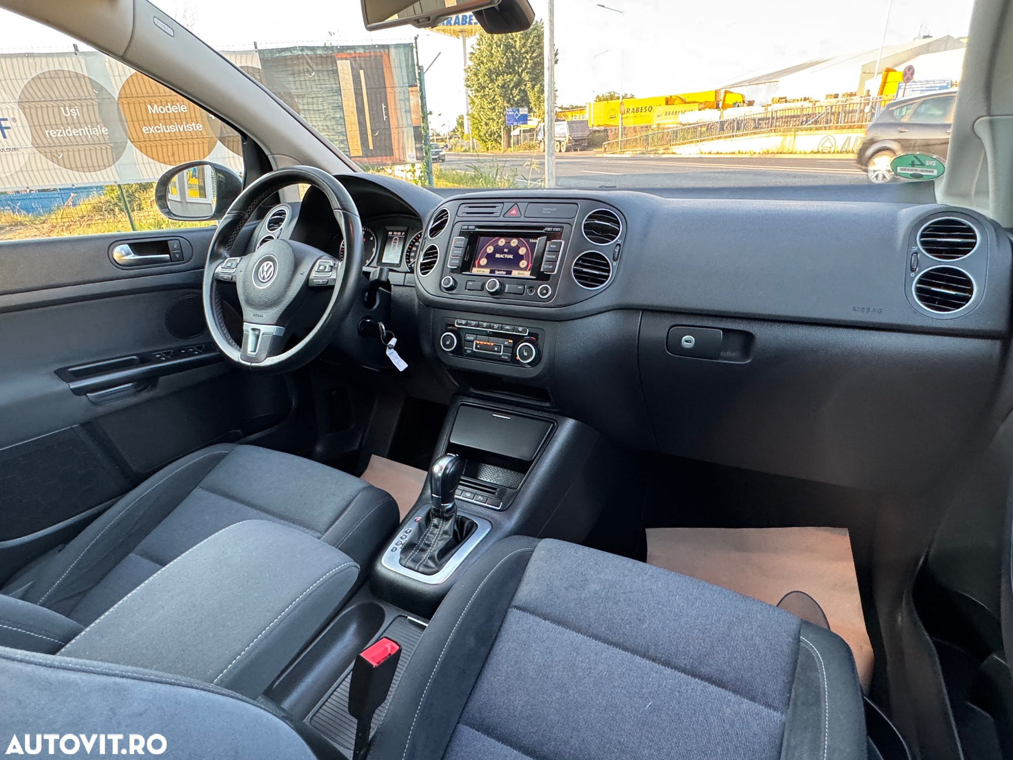 Volkswagen Golf 1.6 TDI DPF DSG MATCH - 26