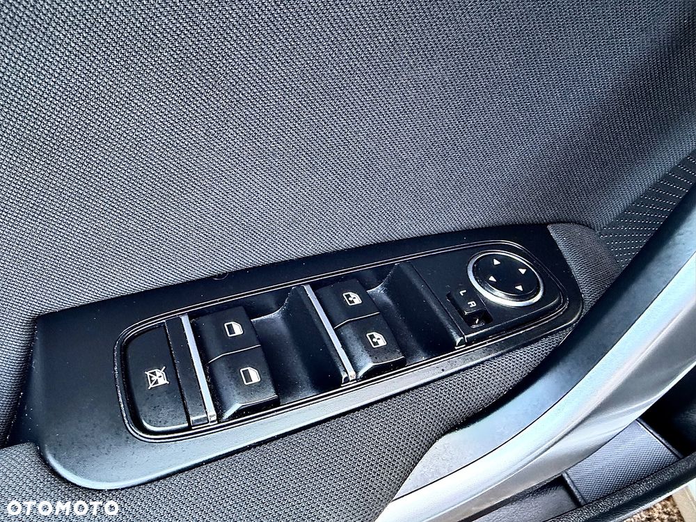 Kia Ceed 1.5 T-GDI L Business Line - 36