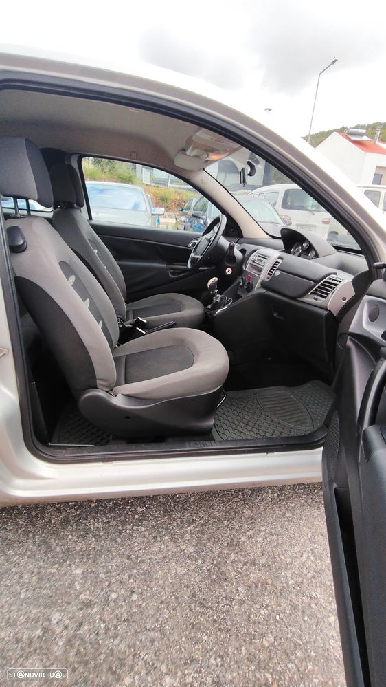 Lancia Ypsilon - 17