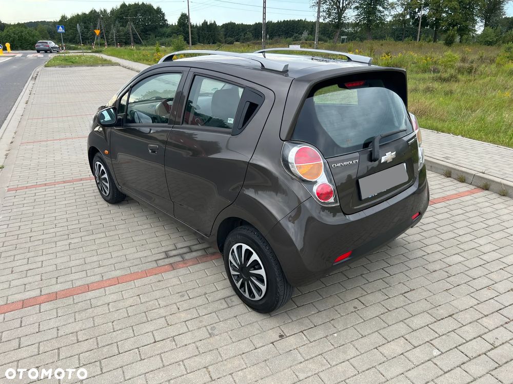 Chevrolet Spark 1.2 LS - 23