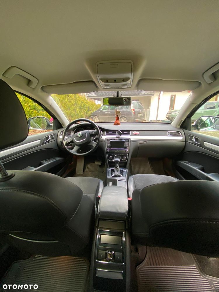 Skoda Superb 2.0 TSI Platinum DSG - 3