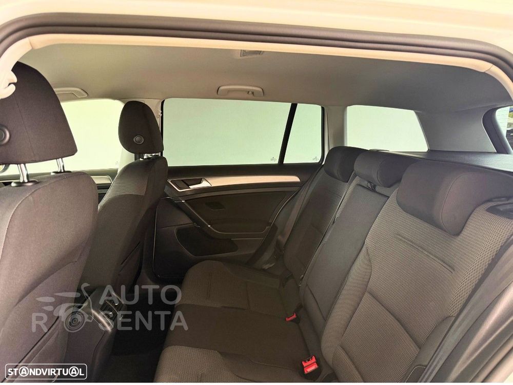 VW Golf Variant 1.6 TDi BlueMotion Confortline - 20