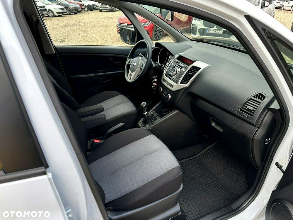 Kia Venga 1.4 CRDi M - 19
