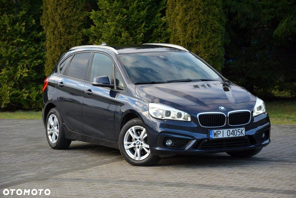 BMW Seria 2 218d - 9