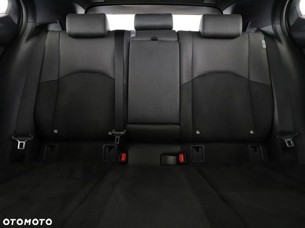 Lexus UX 250h - 19