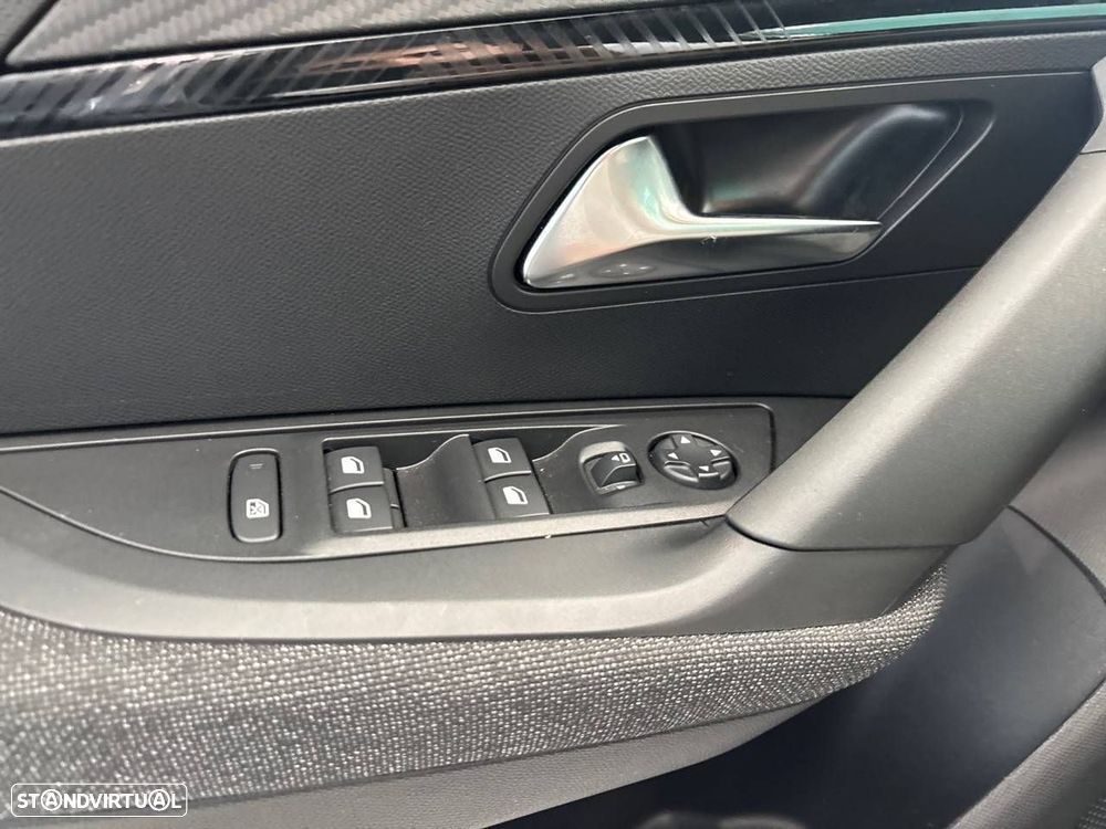 Peugeot e-2008 54 kWh Style - 20