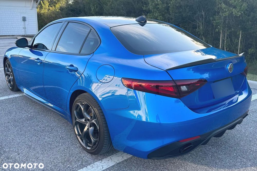 Alfa Romeo Giulia 2.0 Turbo 16V AT8-Q4 Veloce Ti - 6