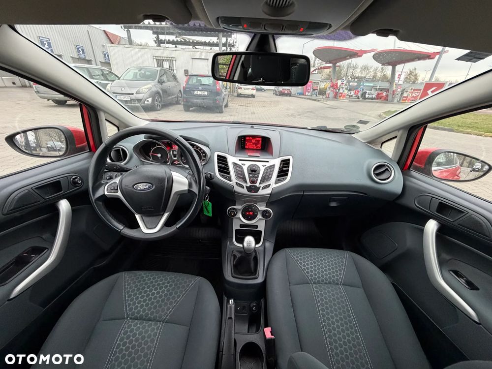 Ford Fiesta 1.25 Titanium - 11
