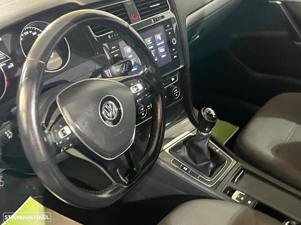 VW Golf Variant 1.6 TDi Confortline - 10