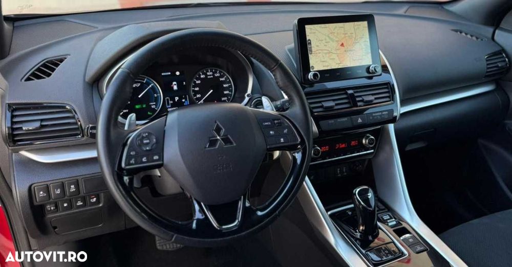 Mitsubishi Eclipse-Cross - 21