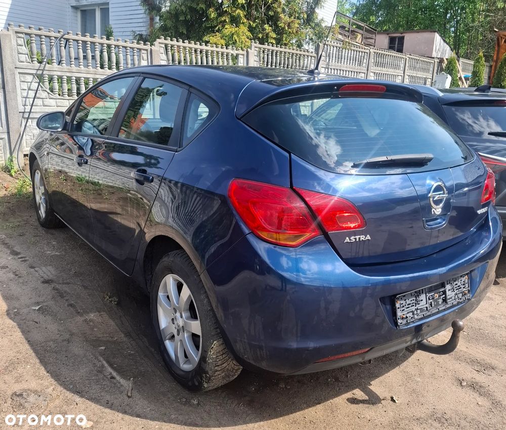 Opel Astra 1.3 CDTI DPF ecoFLEX Selection - 3