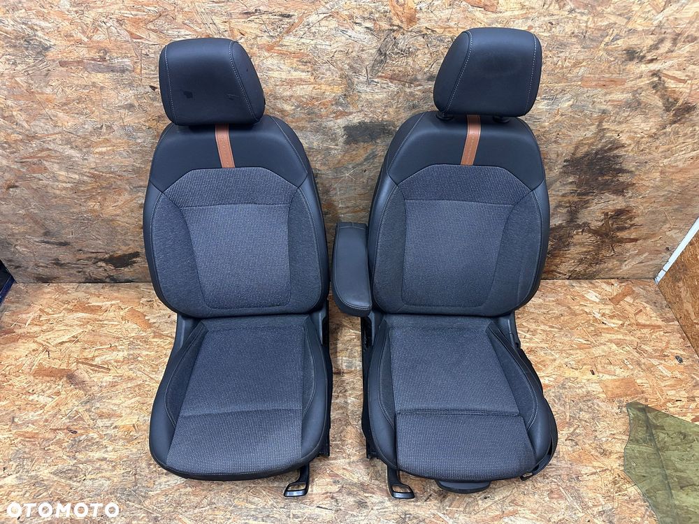 OPEL CROSSLAND X FOTEL PRZEDNI GRZANY KIEROWCY/PASAŻERA EUROPA - 1