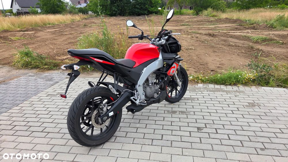 Aprilia Tuono - 7