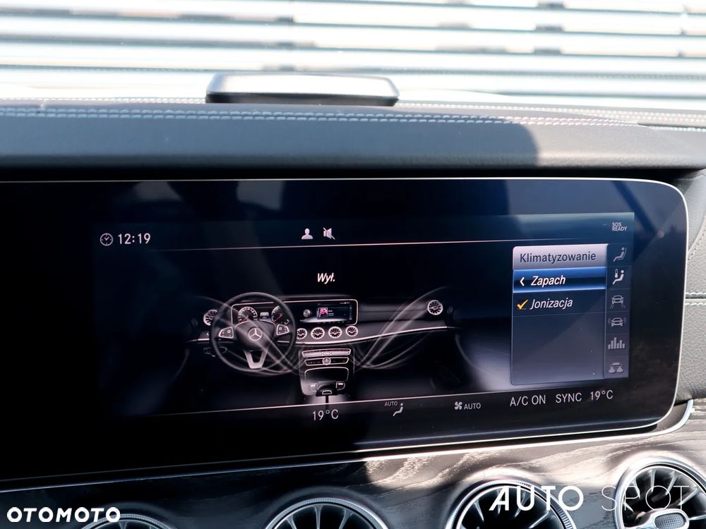 Mercedes-Benz Klasa E 400 4Matic 9G-TRONIC AMG Line - 29
