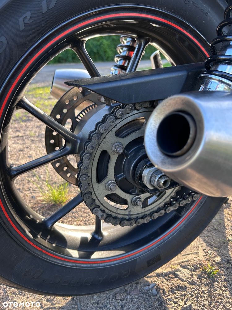 Triumph Street Twin - 7
