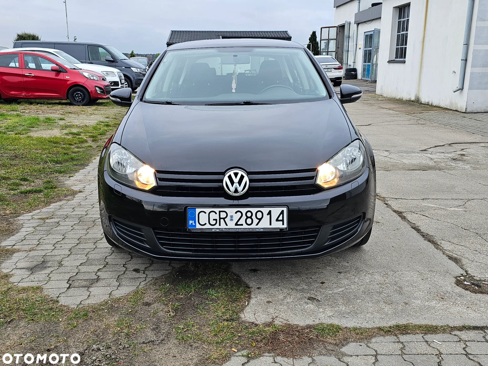 Volkswagen Golf - 12