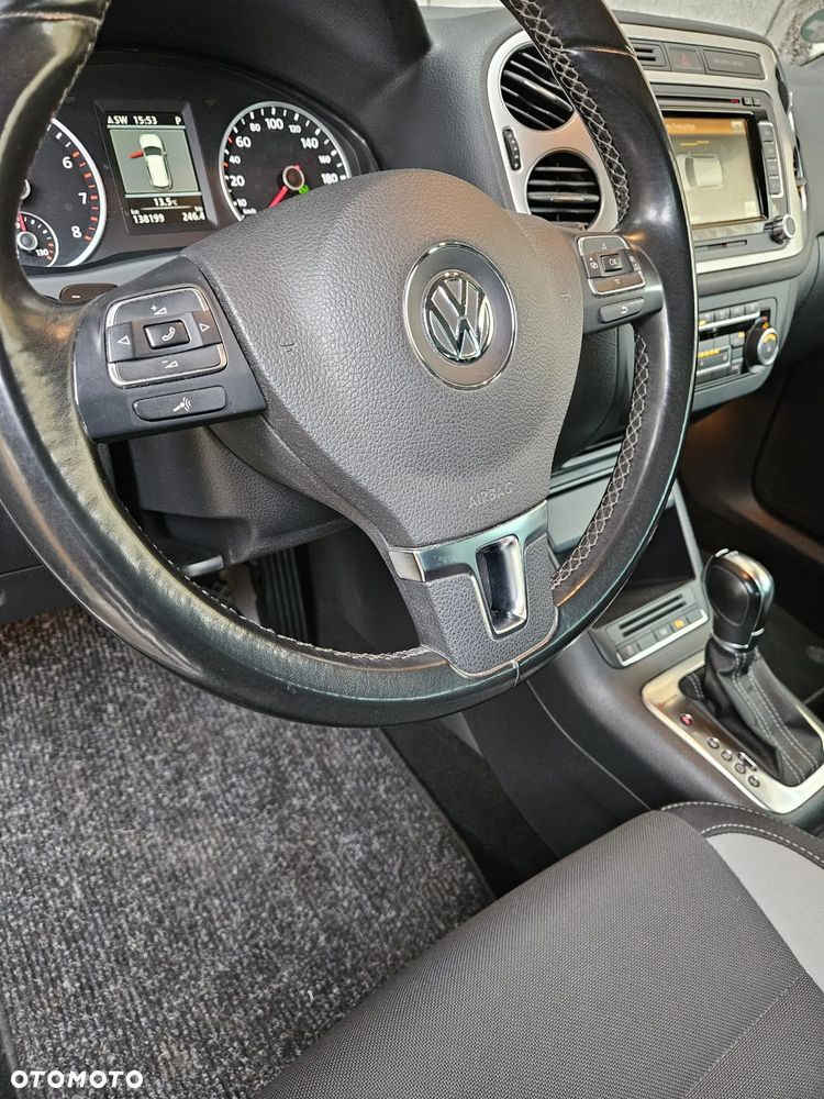 Volkswagen Tiguan - 12