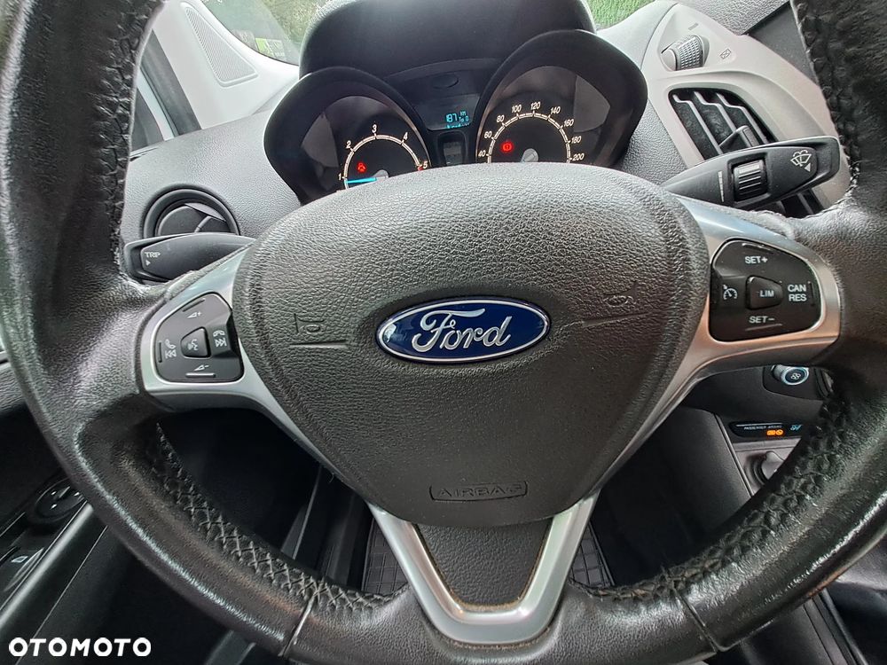Ford Tourneo Courier - 19