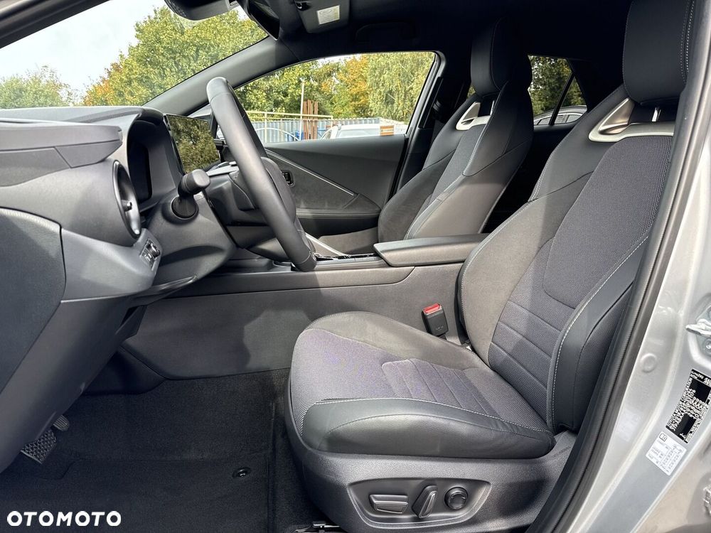 Toyota C-HR 2.0 Hybrid Dynamic Force Executive - 12