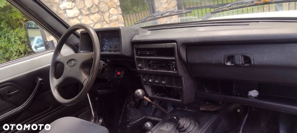 Lada Niva 1.7i - 9