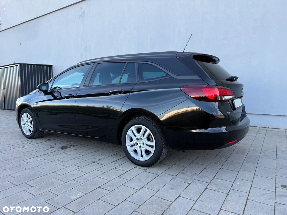 Opel Astra 1.6 D (CDTI) Start/Stop Innovation - 16
