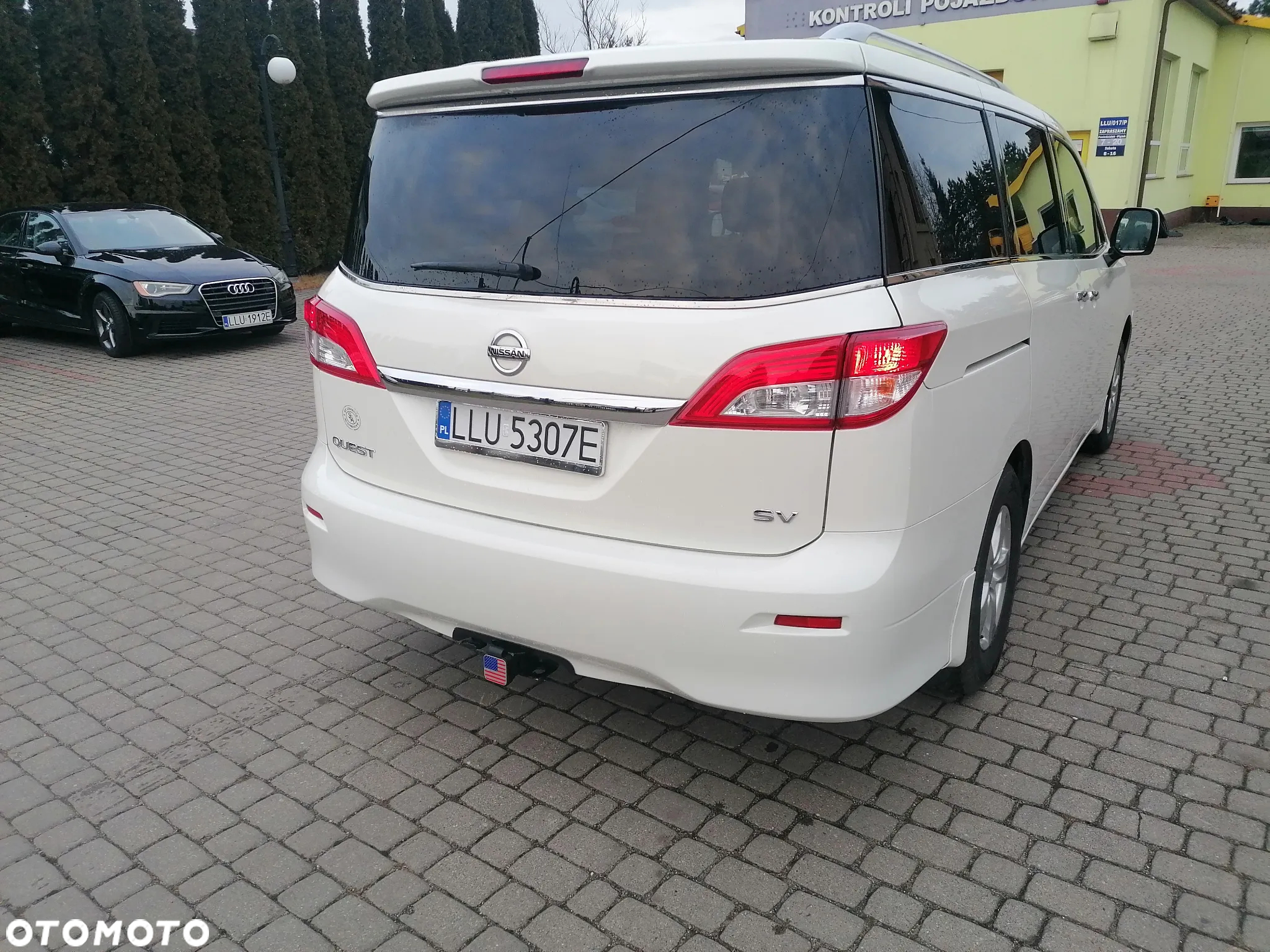 Nissan Quest - 7