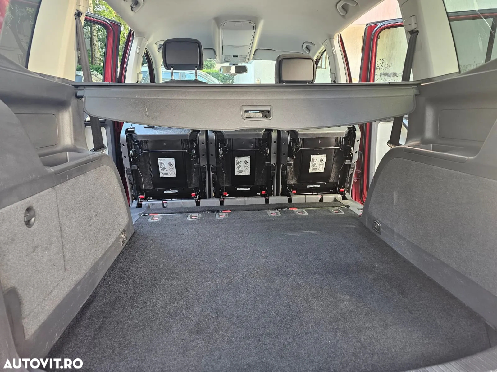 Volkswagen Touran 2.0 TDI DSG Highline - 7
