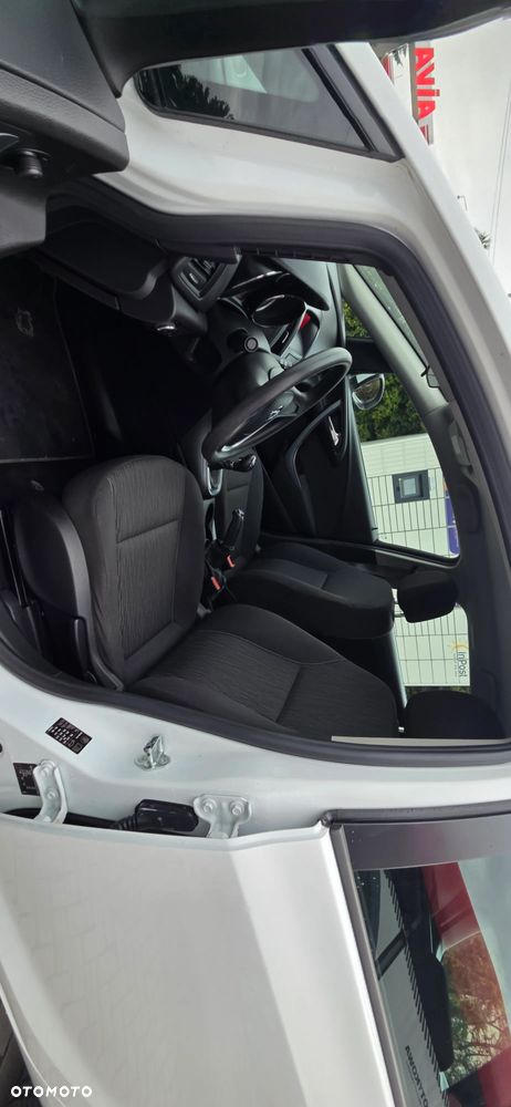 Opel Astra 1.6 Color Edition - 30
