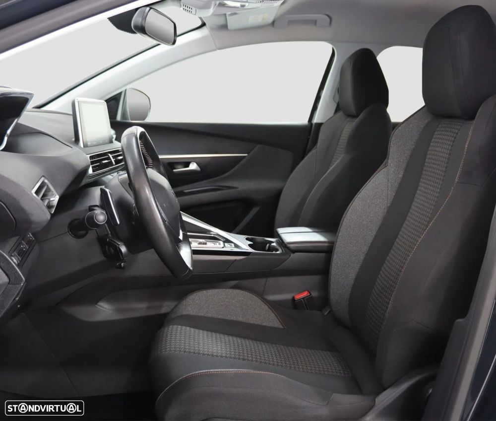 Peugeot 3008 1.2 PureTech Allure EAT8 - 11