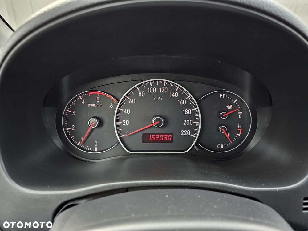 Suzuki SX4 1.9 DDiS DPF 4x2 Comfort - 32