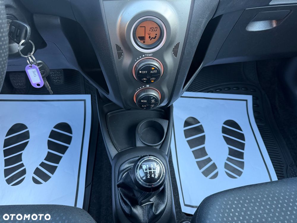 Toyota Yaris 1.33 Luna Start - 8