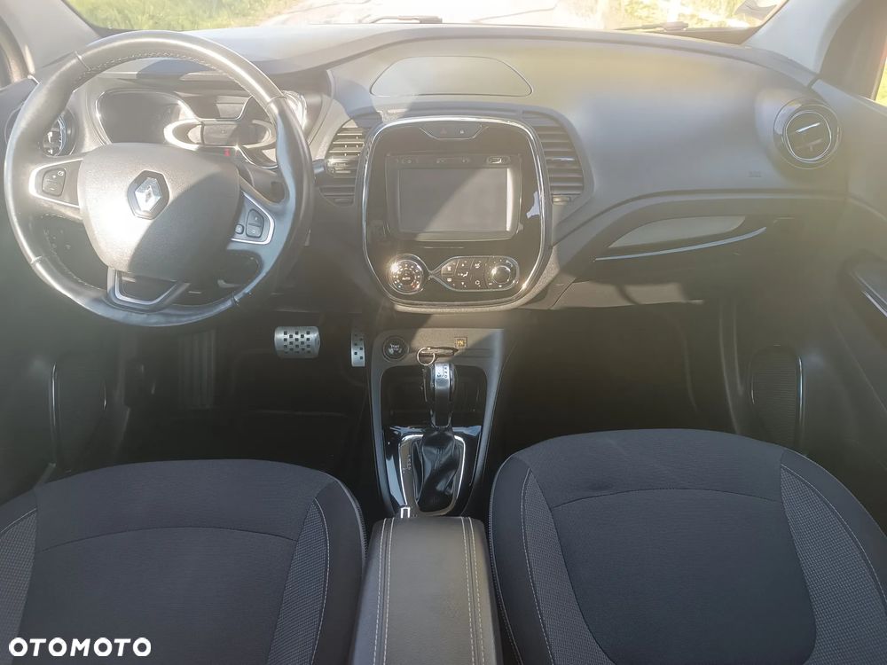 Renault Captur - 16