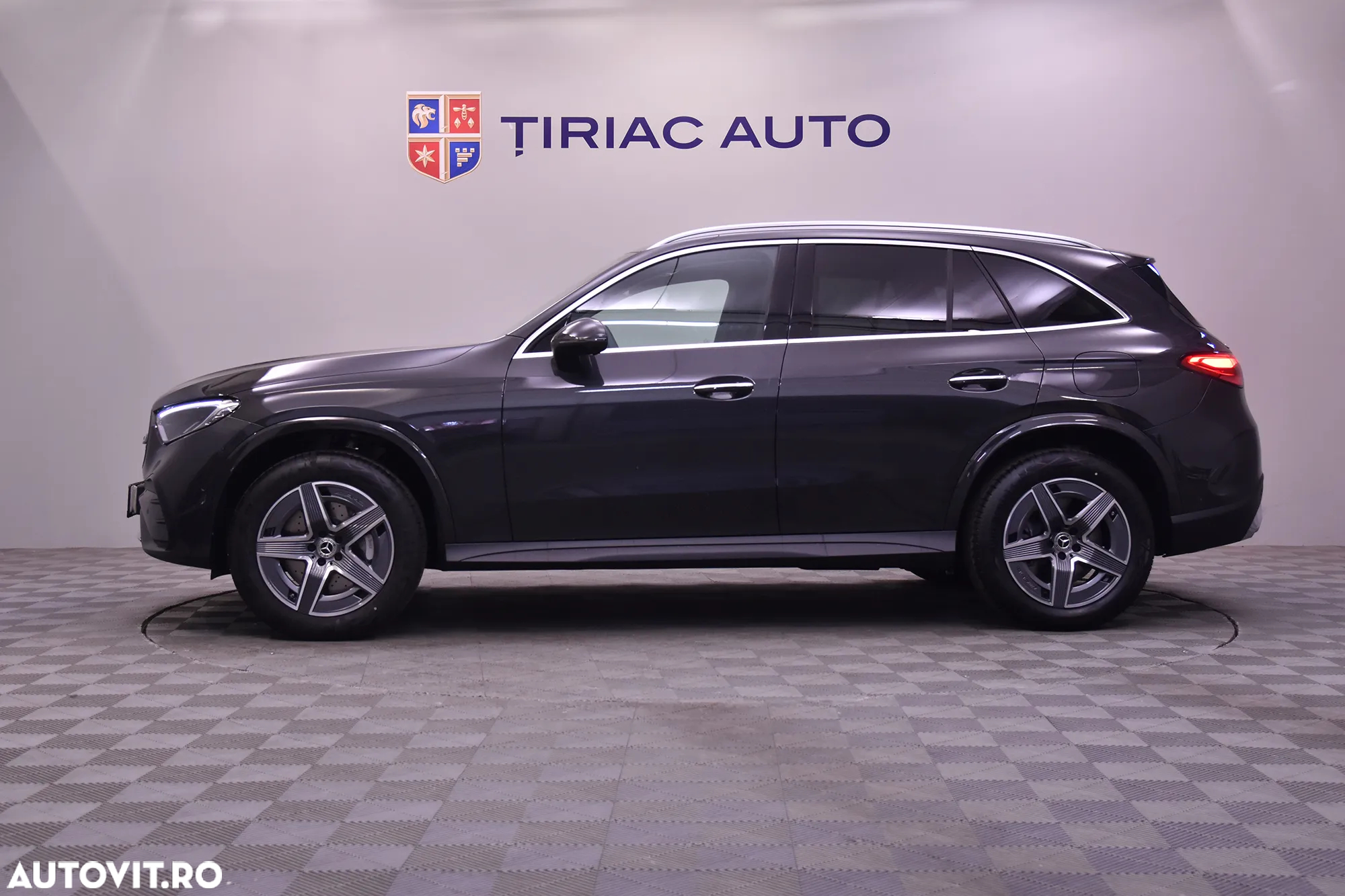 Mercedes-Benz GLC 300 e 4MATIC - 2